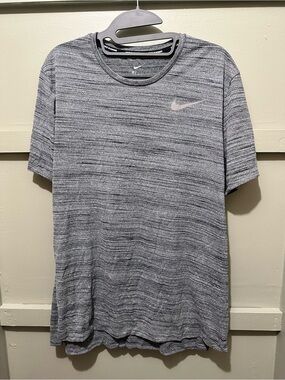 Nike Men’s Gray Dri-FIT Heathered Crew Tee